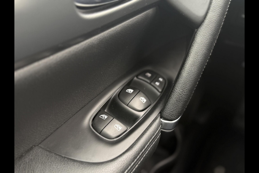 Nissan QASHQAI 1.3 DIG-T Tekna + 2e Eigenaar,Pano,Navi,Camera,Trekhaak,Stoelverwarming,Clima,Cruise,Pdc V+A,Keyless,Halfleder,Dealer Onderhouden,Apk tot 03-2026