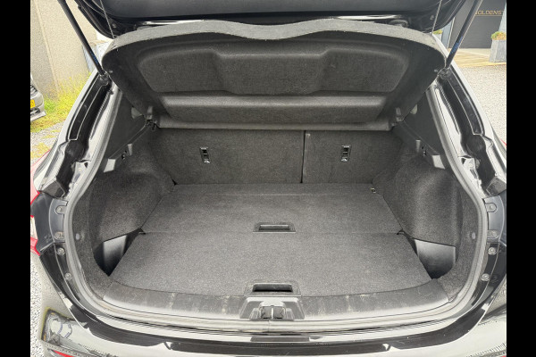 Nissan QASHQAI 1.3 DIG-T Tekna + 2e Eigenaar,Pano,Navi,Camera,Trekhaak,Stoelverwarming,Clima,Cruise,Pdc V+A,Keyless,Halfleder,Dealer Onderhouden,Apk tot 03-2026