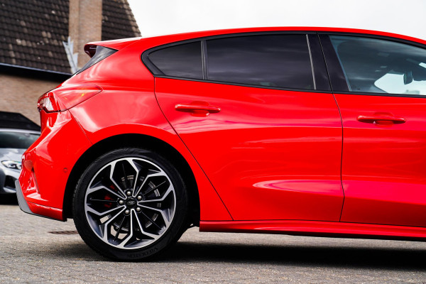 Ford Focus 1.0 EcoBoost ST Line Business | Stuurwiel verwarming | Achteruitrij camera
