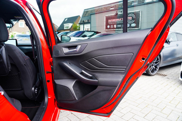 Ford Focus 1.0 EcoBoost ST Line Business | Stuurwiel verwarming | Achteruitrij camera
