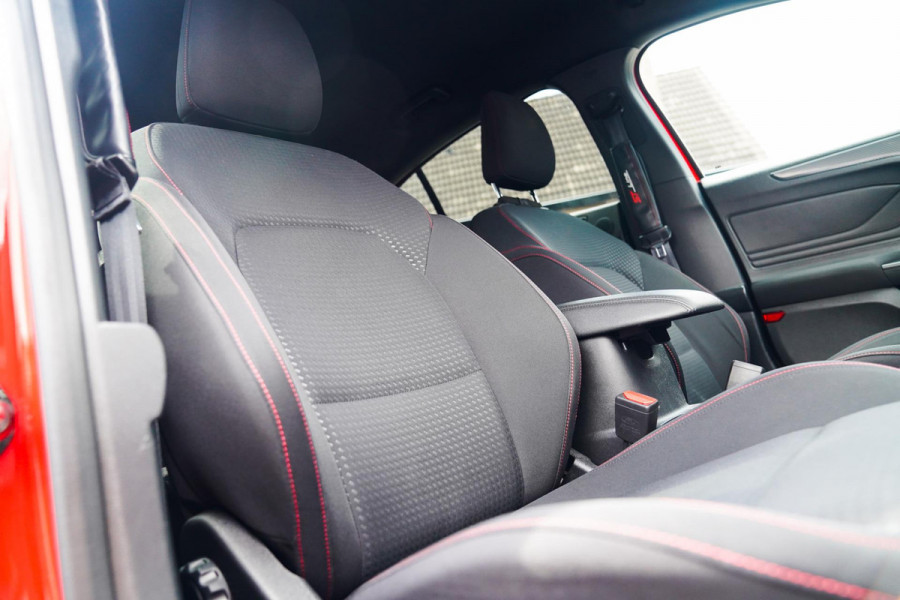 Ford Focus 1.0 EcoBoost ST Line Business | Stuurwiel verwarming | Achteruitrij camera