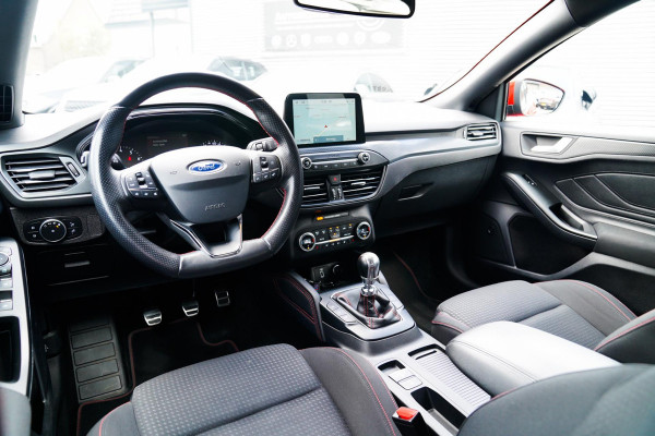 Ford Focus 1.0 EcoBoost ST Line Business | Stuurwiel verwarming | Achteruitrij camera
