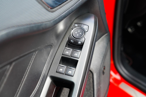Ford Focus 1.0 EcoBoost ST Line Business | Stuurwiel verwarming | Achteruitrij camera