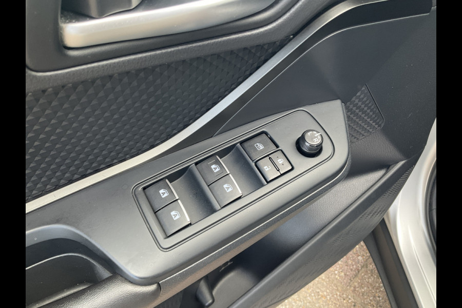 Toyota C-HR 1.8 Hybrid Dynamic Automaat Adapt.Cruise Nav/Cam Voll.Onderhouden!