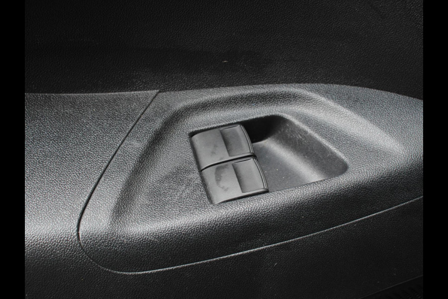 Peugeot 108 1.0 e-VTi Allure | Navigatie | Airco | Groot scherm | Lichtmetalen Velgen