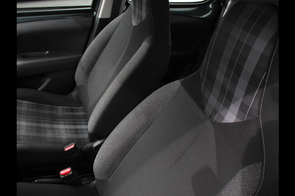 Peugeot 108 1.0 e-VTi Allure | Navigatie | Airco | Groot scherm | Lichtmetalen Velgen