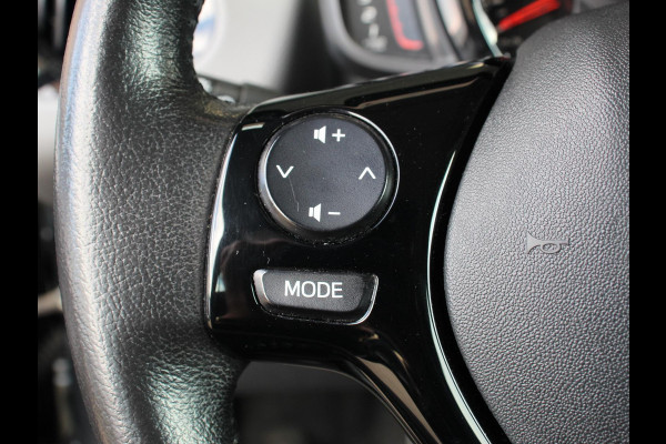 Peugeot 108 1.0 e-VTi Allure | Navigatie | Airco | Groot scherm | Lichtmetalen Velgen