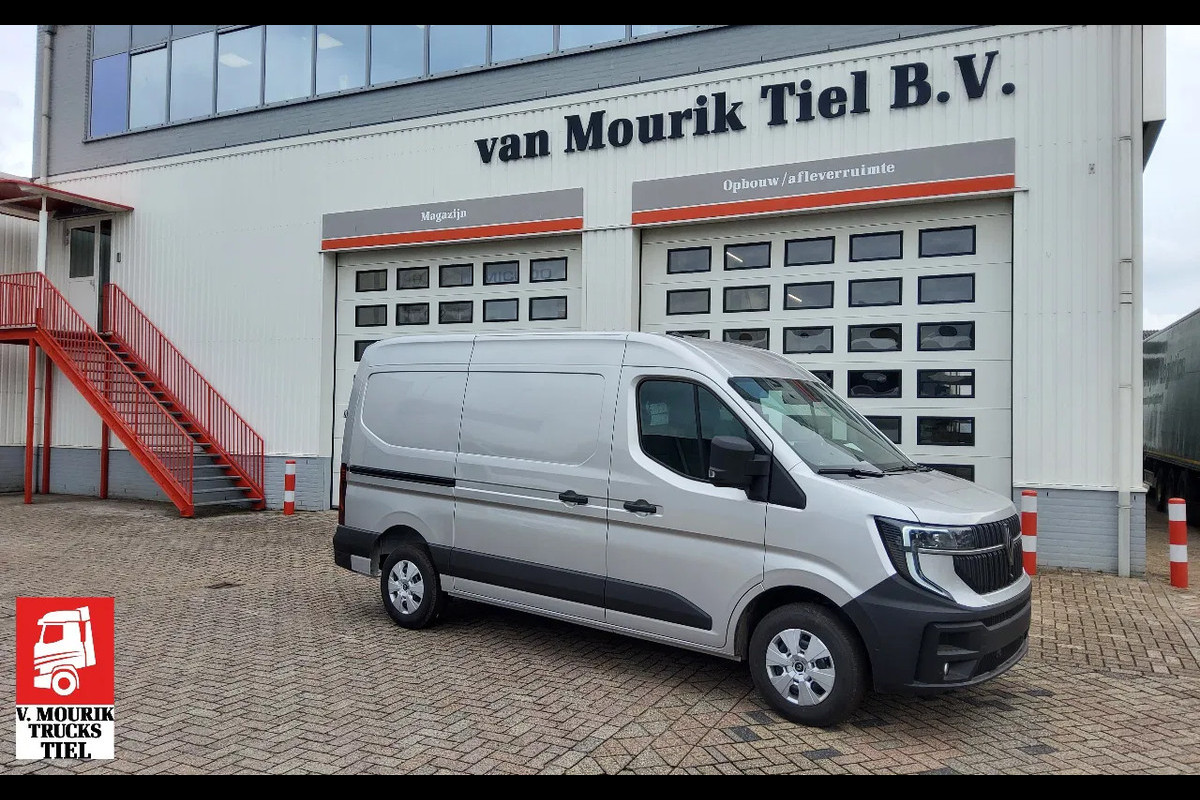 Renault Master 170.35 EURO 6 L2H2 - 2x ZIJSCHUIFDEUR - GRIJS METALLIC - TREKHAAK - V-42-KNT - BPM VRIJ! Renault Master 170.35 EURO 6 L2H2 - 2x ZIJSCHUIFDEUR - GRIJS METALLIC - TREKHAAK - V-42-KNT - BPM VRIJ!