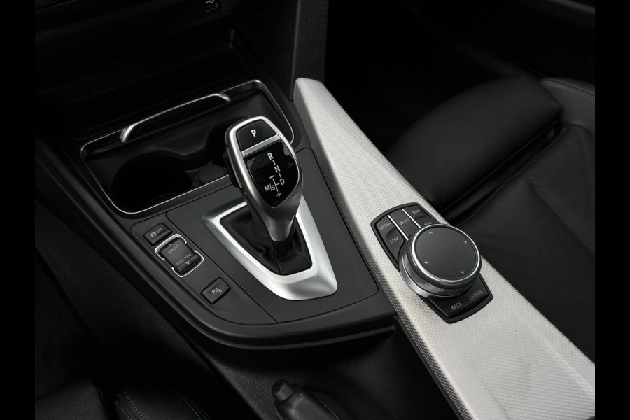 BMW 4 Serie Gran Coupé 440i Centennial High Executive CAMERA | LEDER | HEAD UP | STOELVERW | DEALER ONDERH