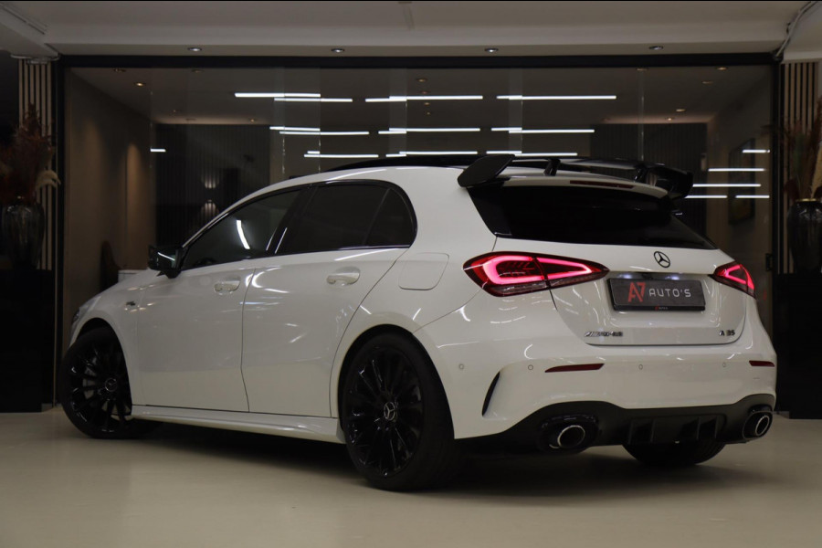 Mercedes-Benz A-Klasse AMG 35 4MATIC PANO/CAM/BURM/BLINDESPOT/NIGHTPAKET/BOMVOL