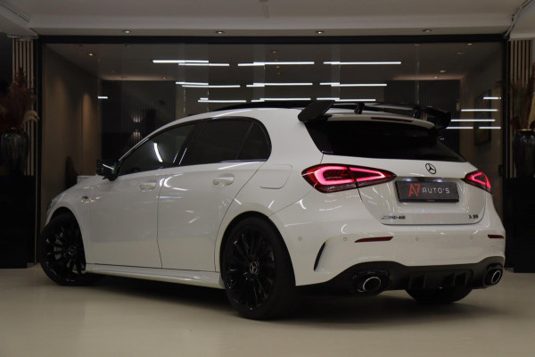 Mercedes-Benz A-Klasse AMG 35 4MATIC PANO/CAM/BURM/BLINDESPOT/NIGHTPAKET/BOMVOL