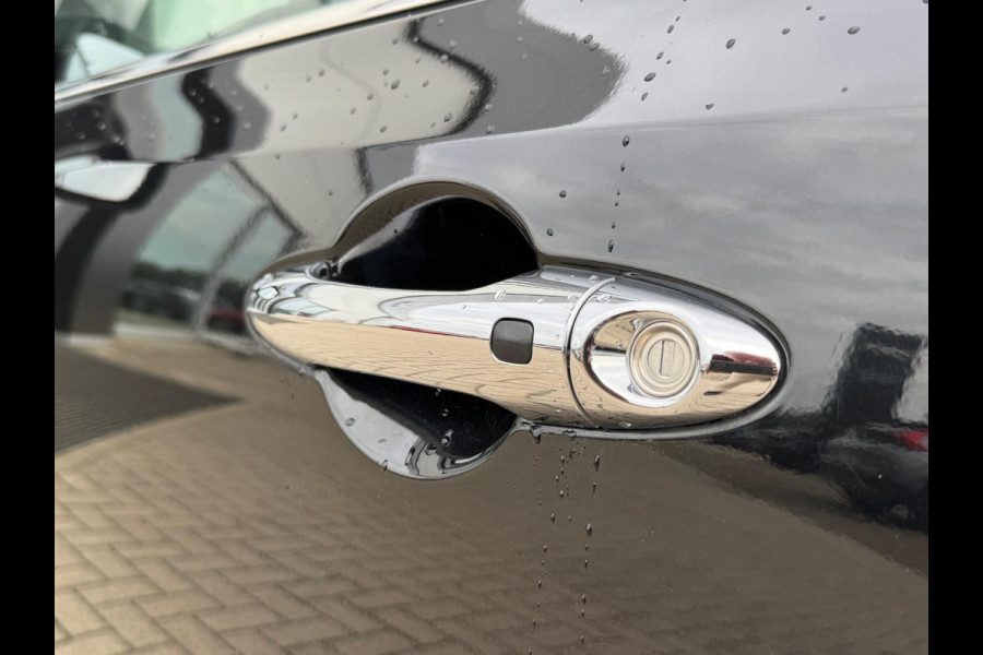 Kia Picanto 1.2 CVVT X-Line | 4 Cilinders | Achteruitrijcamera | Apple Carplay | Stoel en Stuurverwarming | Navigatie