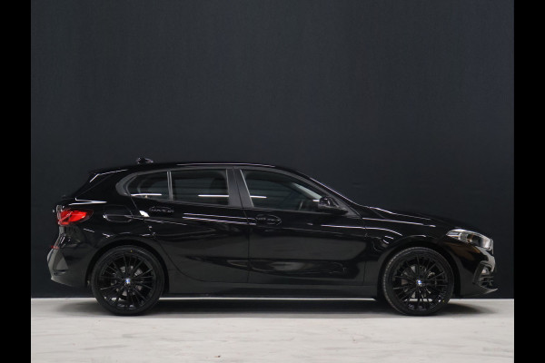 BMW 1-serie 118i Executive Edition [PDC V+A, APPLE CARPLAY, ANDROID AUTO, CRUISE CONTROL, NAVIGATIE, AUTOMATISCHE AIRCO, LED, NIEUWSTAAT]