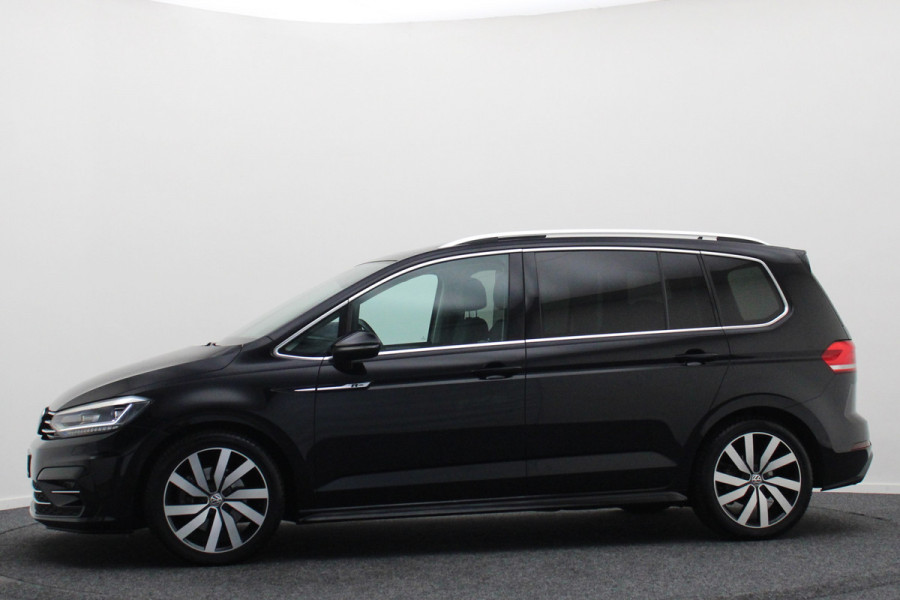 Volkswagen Touran 1.4 TSI DSG Highline Edition R 7p Panoramadak, ACC, Camera, Apple Carplay, Standkachel, Trekhaak, 18''