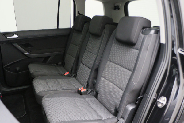 Volkswagen Touran 1.4 TSI DSG Highline Edition R 7p Panoramadak, ACC, Camera, Apple Carplay, Standkachel, Trekhaak, 18''