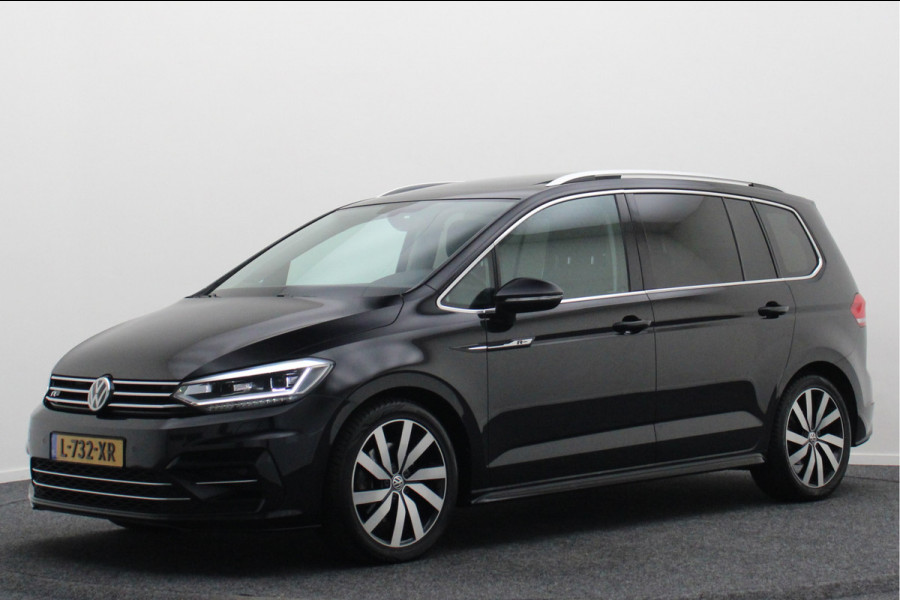 Volkswagen Touran 1.4 TSI DSG Highline Edition R 7p Panoramadak, ACC, Camera, Apple Carplay, Standkachel, Trekhaak, 18''