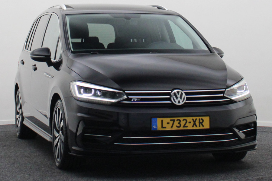 Volkswagen Touran 1.4 TSI DSG Highline Edition R 7p Panoramadak, ACC, Camera, Apple Carplay, Standkachel, Trekhaak, 18''
