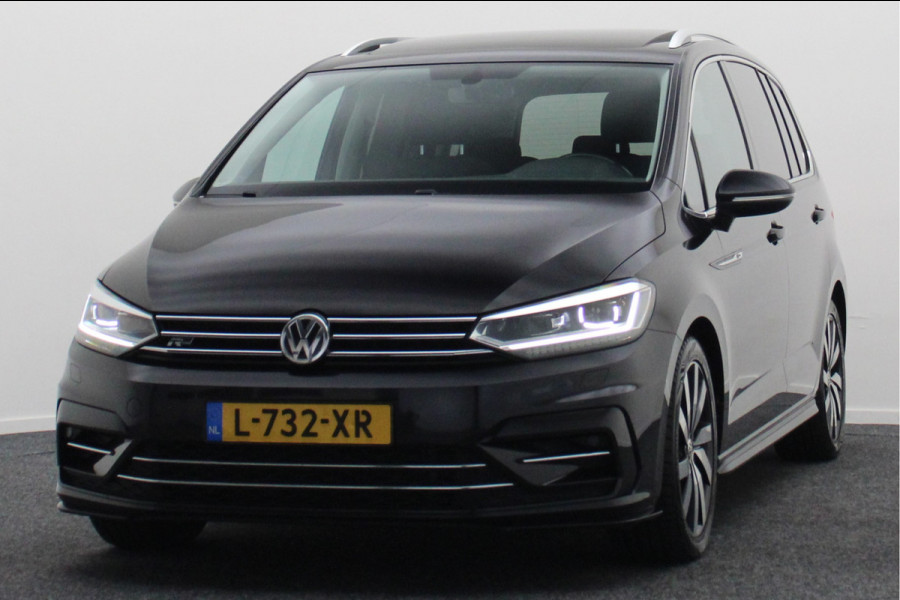 Volkswagen Touran 1.4 TSI DSG Highline Edition R 7p Panoramadak, ACC, Camera, Apple Carplay, Standkachel, Trekhaak, 18''