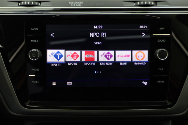 Volkswagen Touran 1.4 TSI DSG Highline Edition R 7p Panoramadak, ACC, Camera, Apple Carplay, Standkachel, Trekhaak, 18''