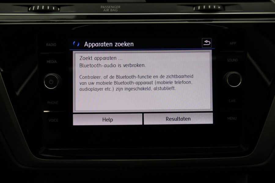 Volkswagen Touran 1.4 TSI DSG Highline Edition R 7p Panoramadak, ACC, Camera, Apple Carplay, Standkachel, Trekhaak, 18''
