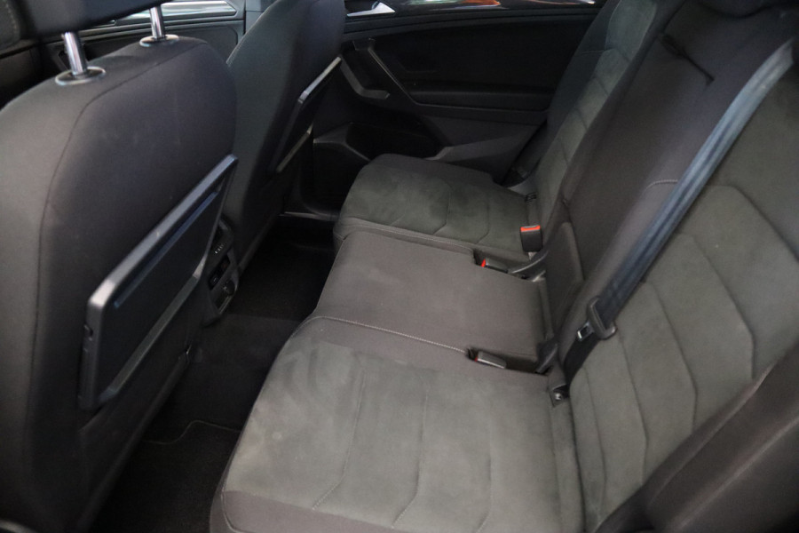 Volkswagen Tiguan Allspace 1.5 TSI Highline Business R 7p. ACC PDC Navi schuif/kanteldak 19''LM