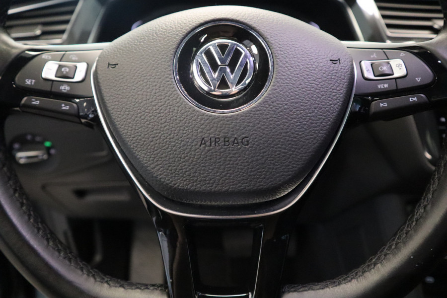Volkswagen Tiguan Allspace 1.5 TSI Highline Business R 7p. ACC PDC Navi schuif/kanteldak 19''LM