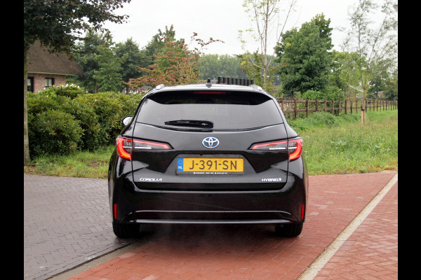 Toyota Corolla Touring Sports 1.8 Hybrid Business Black Style-pakket | 17 Inch | Camera | Apple Carplay | Cruise Control | NL-Auto |