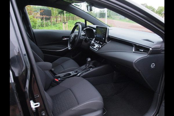 Toyota Corolla Touring Sports 1.8 Hybrid Business Black Style-pakket | 17 Inch | Camera | Apple Carplay | Cruise Control | NL-Auto |