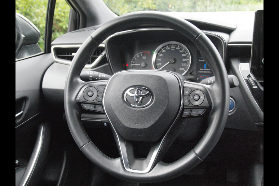 Toyota Corolla Touring Sports 1.8 Hybrid Business Black Style-pakket | 17 Inch | Camera | Apple Carplay | Cruise Control | NL-Auto |
