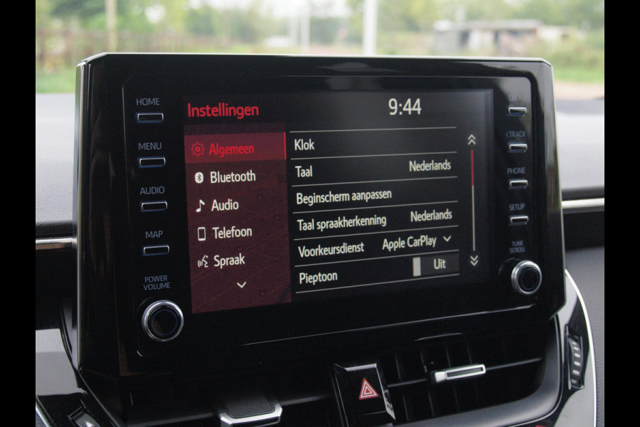 Toyota Corolla Touring Sports 1.8 Hybrid Business Black Style-pakket | 17 Inch | Camera | Apple Carplay | Cruise Control | NL-Auto |