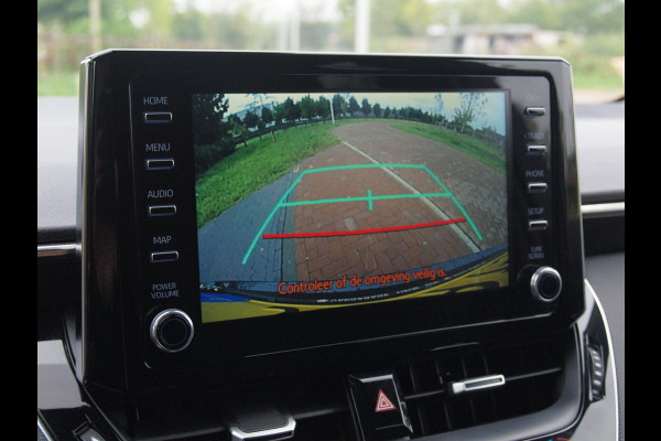 Toyota Corolla Touring Sports 1.8 Hybrid Business Black Style-pakket | 17 Inch | Camera | Apple Carplay | Cruise Control | NL-Auto |