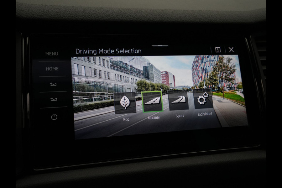 Škoda Kodiaq 1.5 TSI 150pk DSG Sportline Business Panorama Camera Navigatie Carplay Sideassist Acc Pdc Canton 118