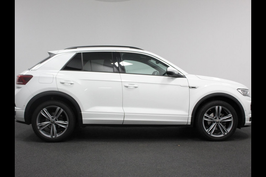 Volkswagen T-Roc 1.5 TSI 150pk R-Line Sport DSG | Navigatie | Climate Control | Camera | Virtual Cockpit | Elektrische achterklep | DAB | Lane assist | Adaptive cruise control |