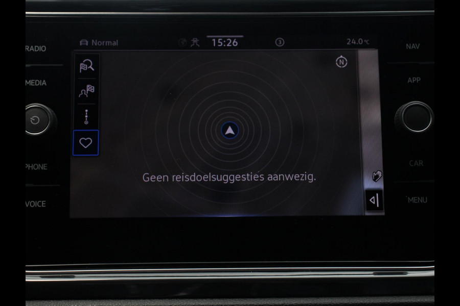 Volkswagen T-Roc 1.5 TSI 150pk R-Line Sport DSG | Navigatie | Climate Control | Camera | Virtual Cockpit | Elektrische achterklep | DAB | Lane assist | Adaptive cruise control |