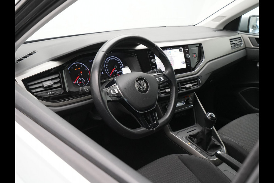 Volkswagen Polo 1.0 TSI 95pk Comfortline Business Navigatie Pdc Acc Park Assist Clima Carplay 106
