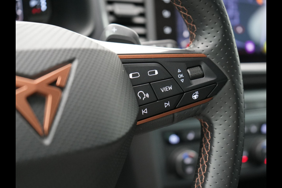 CUPRA Ateca 2.0 TSI 4DRIVE 301pk Dealer O.H | Adaptive Cruise | 360 Camera | Beats Audio | Alcantara Sportstoelen Verwarmd | Keyless | Stuur Verwarmd | Blis | Apple Carplay | Navigatie | Sfeerverlichting | DAB |