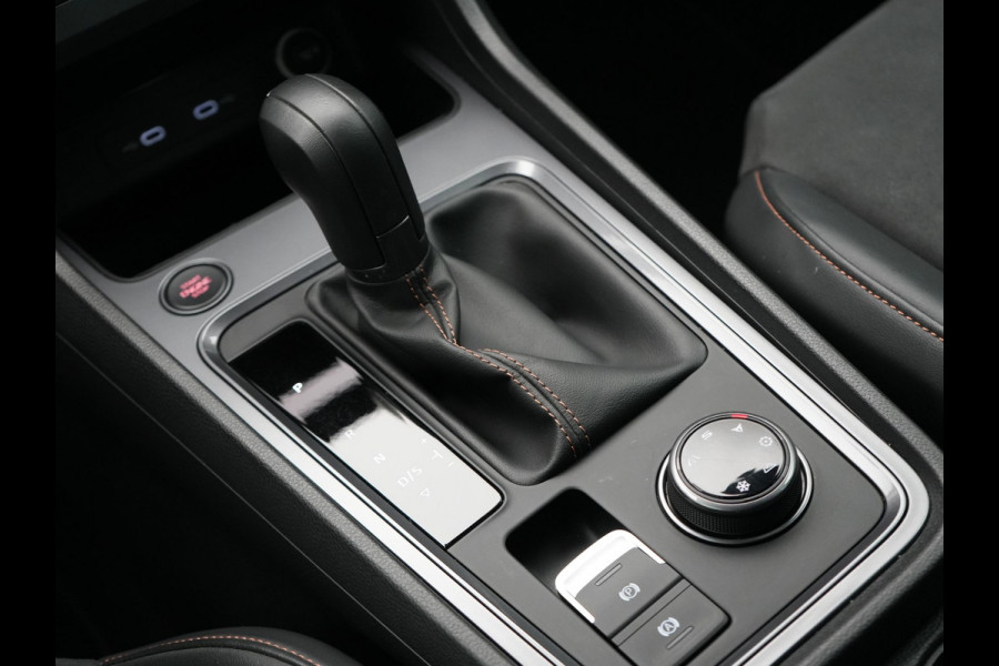 CUPRA Ateca 2.0 TSI 4DRIVE 301pk Dealer O.H | Adaptive Cruise | 360 Camera | Beats Audio | Alcantara Sportstoelen Verwarmd | Keyless | Stuur Verwarmd | Blis | Apple Carplay | Navigatie | Sfeerverlichting | DAB |