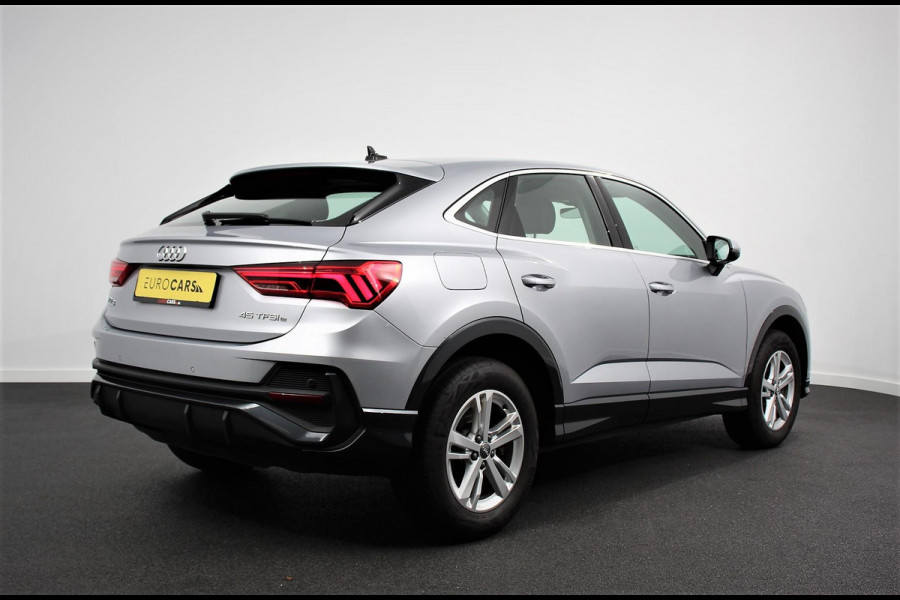 Audi Q3 Sportback 45 TFSI Attitude Plus PHEV 245 PK Climatronic Adaptive Cruise control PDC V + A Navigatie Elektrische Kofferbak LMV Velgen