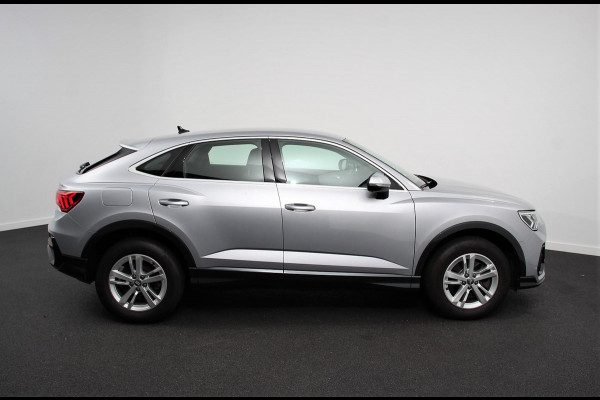 Audi Q3 Sportback 45 TFSI Attitude Plus PHEV 245 PK Climatronic Adaptive Cruise control PDC V + A Navigatie Elektrische Kofferbak LMV Velgen