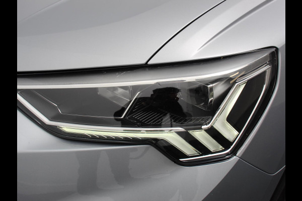 Audi Q3 Sportback 45 TFSI Attitude Plus PHEV 245 PK Climatronic Adaptive Cruise control PDC V + A Navigatie Elektrische Kofferbak LMV Velgen