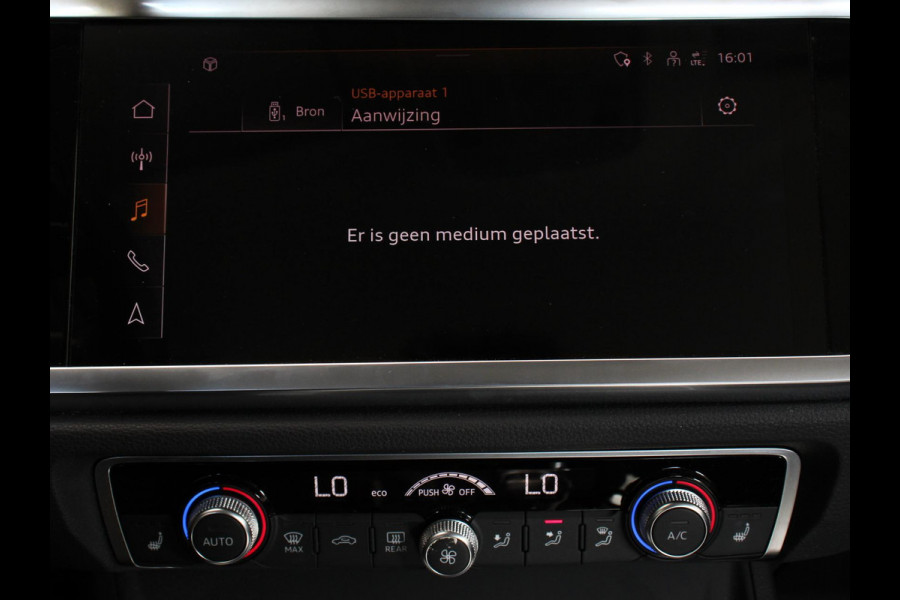 Audi Q3 Sportback 45 TFSI Attitude Plus PHEV 245 PK Climatronic Adaptive Cruise control PDC V + A Navigatie Elektrische Kofferbak LMV Velgen