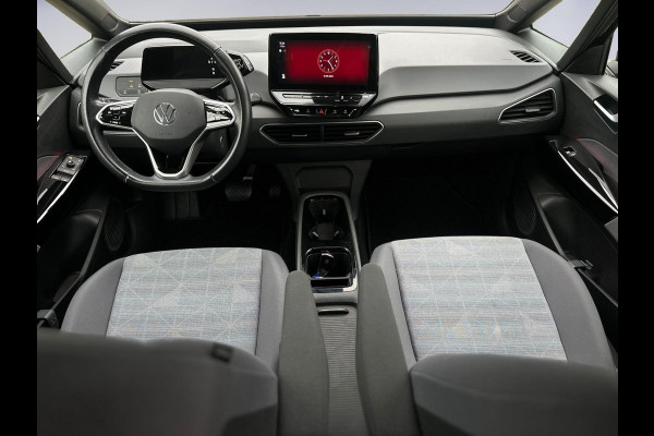 Volkswagen ID.3 Pro 58 kWh, 1 e eigenaar, led verlichting, SOH 94 procent, 18 inch lmv, DAB, NL auto met nationale auto pas