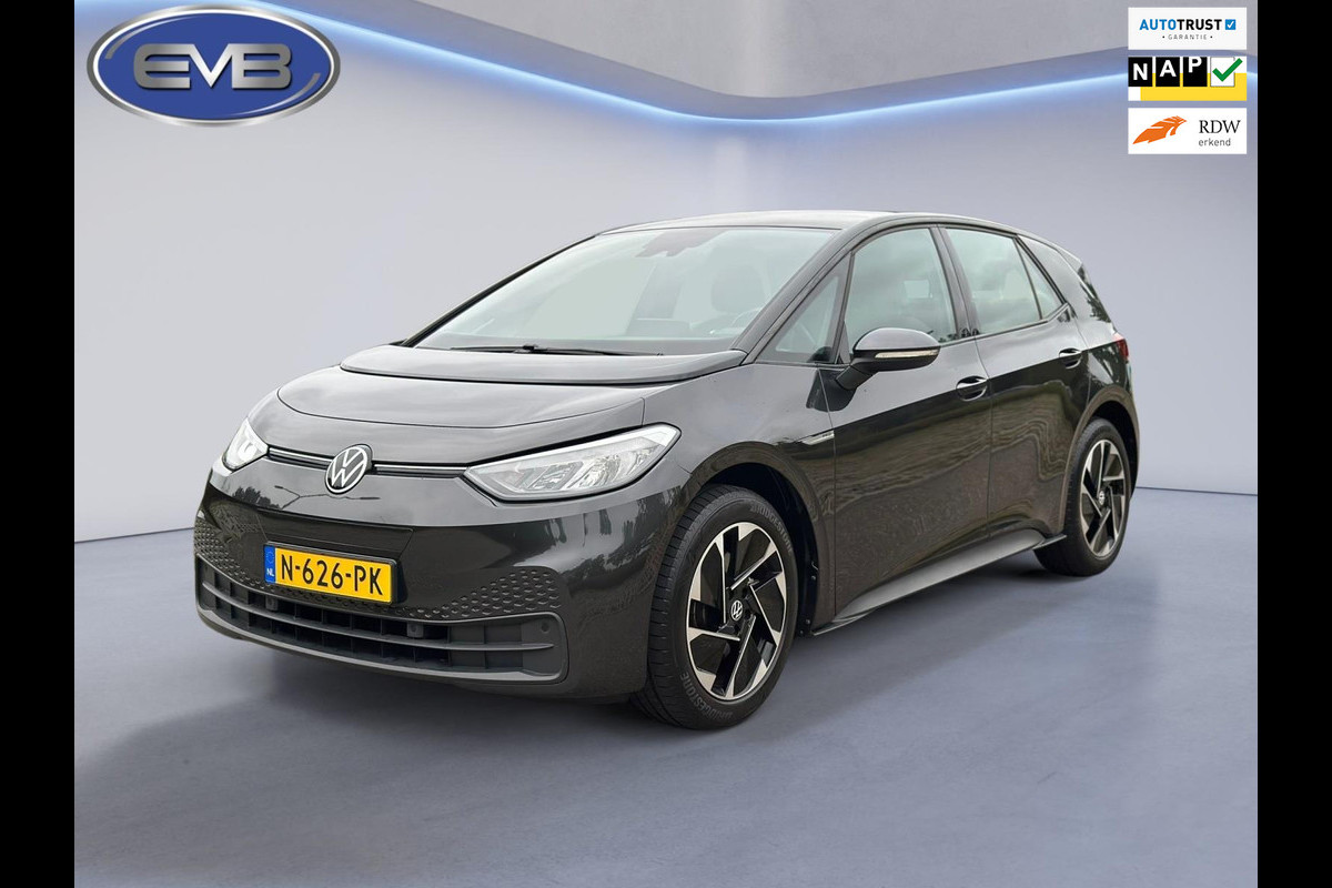 Volkswagen ID.3 Pro 58 kWh, 1 e eigenaar, led verlichting, SOH 94 procent, 18 inch lmv, DAB, NL auto met nationale auto pas Volkswagen ID.3 Pro 58 kWh, 1 e eigenaar, led verlichting, SOH 94 procent, 18 inch lmv, DAB, NL auto met nationale auto pas