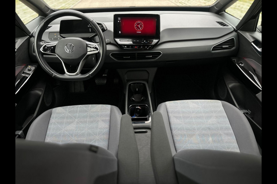 Volkswagen ID.3 Pro 58 kWh, 1 e eigenaar, led verlichting, SOH 94 procent, 18 inch lmv, DAB, NL auto met nationale auto pas