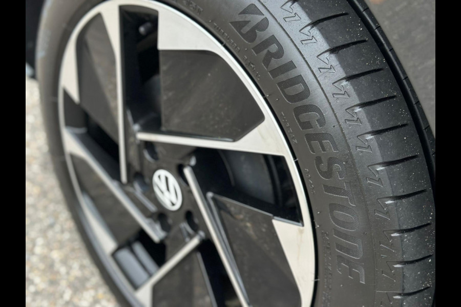Volkswagen ID.3 Pro 58 kWh, 1 e eigenaar, led verlichting, SOH 94 procent, 18 inch lmv, DAB, NL auto met nationale auto pas