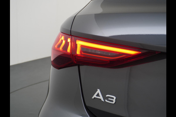 Audi A3 Sportback 40 TFSI e Edition VAN: 31.900,- VOOR 28.877,- UW HERFSTVOORDEEL: 3.023,- EURO| PLUG-IN Hybride 204 PK | Stoelverwarming | Drive Select | Navi | Apple CarPlay | Adaptive Cruise | Rijklaar geleverd met 12 mnd BOVAG garantie