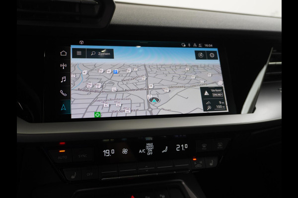 Audi A3 Sportback 40 TFSI e Edition VAN: 31.900,- VOOR 28.877,- UW HERFSTVOORDEEL: 3.023,- EURO| PLUG-IN Hybride 204 PK | Stoelverwarming | Drive Select | Navi | Apple CarPlay | Adaptive Cruise | Rijklaar geleverd met 12 mnd BOVAG garantie