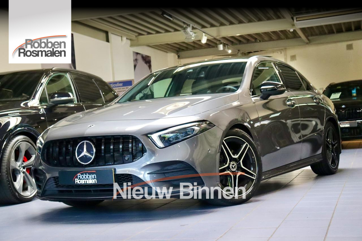 Mercedes-Benz A-Klasse 180d Premium + AMG|PANO|Sfeer|CAM Mercedes-Benz A-Klasse 180d Premium + AMG|PANO|Sfeer|CAM