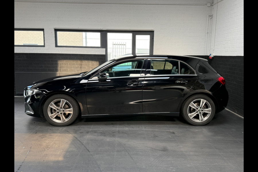 Mercedes-Benz A-Klasse 180 Premium | 1/2 Leder | Camera | Navi | Stoelverwarming