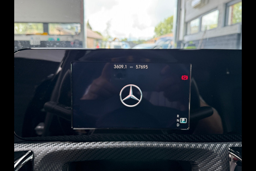 Mercedes-Benz A-Klasse 180 Premium | 1/2 Leder | Camera | Navi | Stoelverwarming
